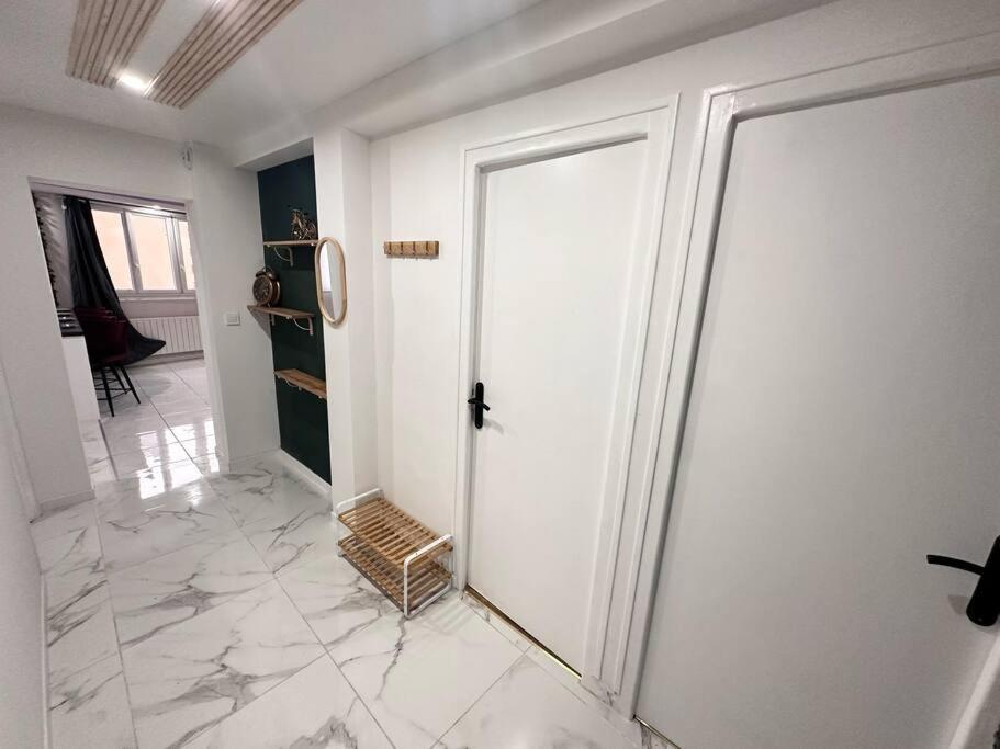 E Servagnat T3 Luxe Avec Sauna Jacuzzi Et Hammam เอแปร์เน ภายนอก รูปภาพ